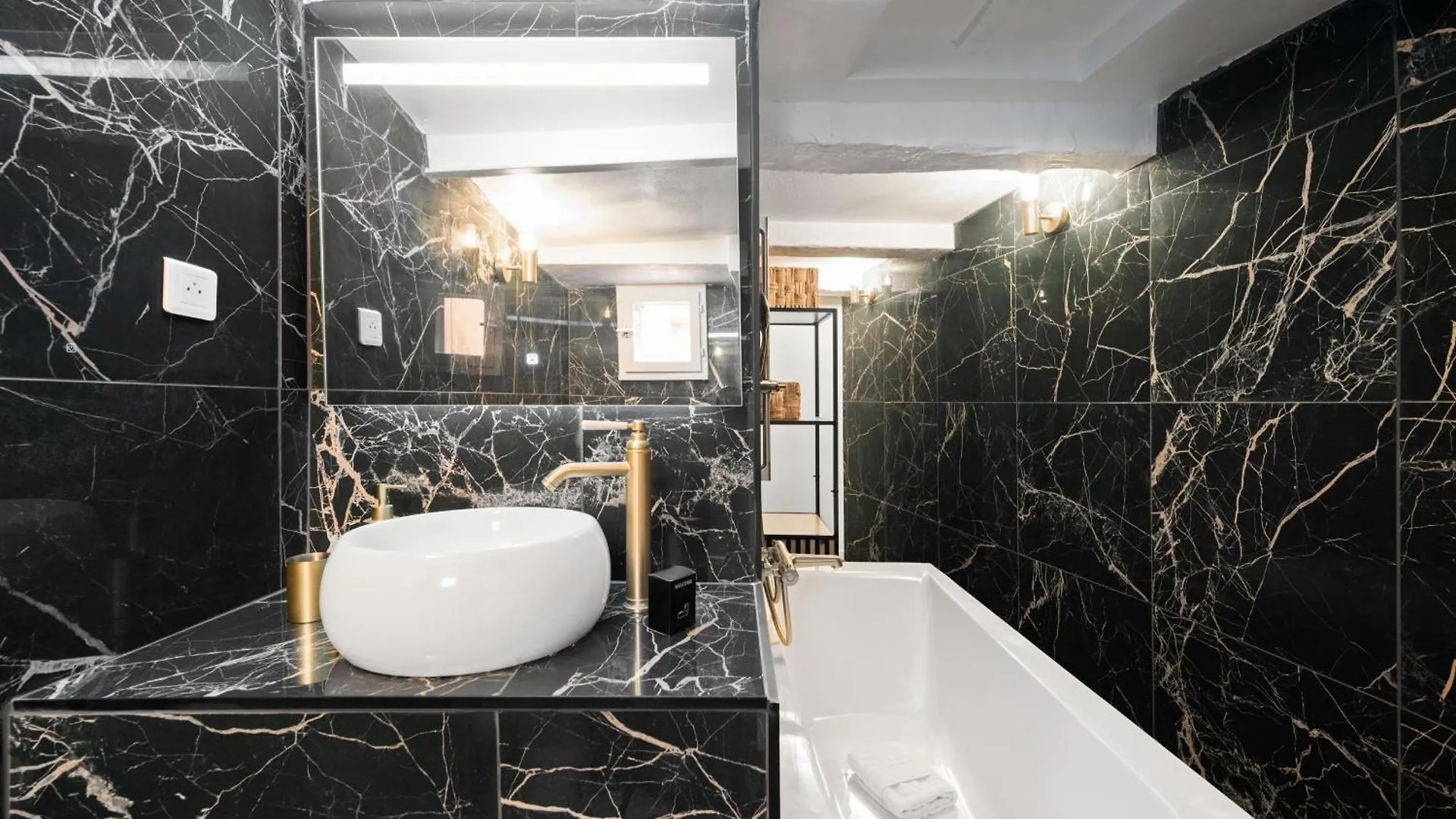 Le Nid Mediterranean, Cosy 3 Rooms Menton Lejlighed