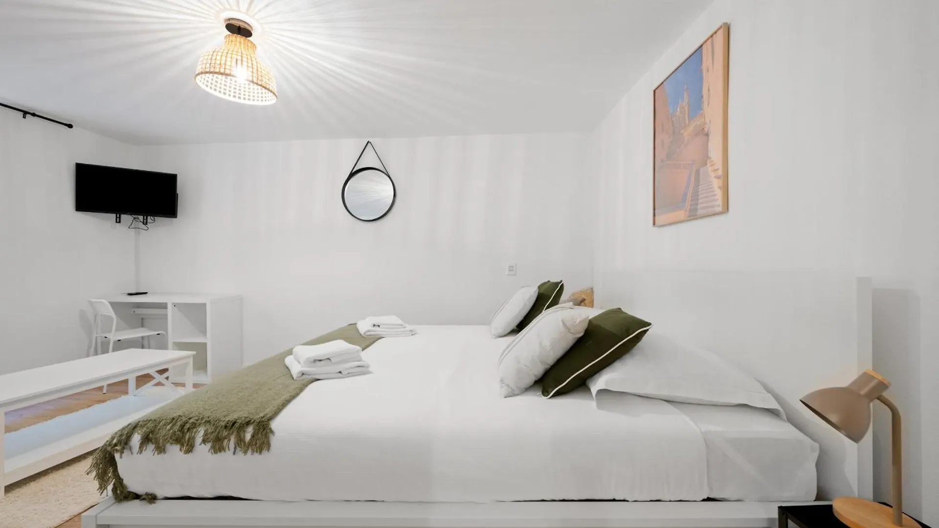 Le Nid Mediterranean, Cosy 3 Rooms Menton 0*,  France